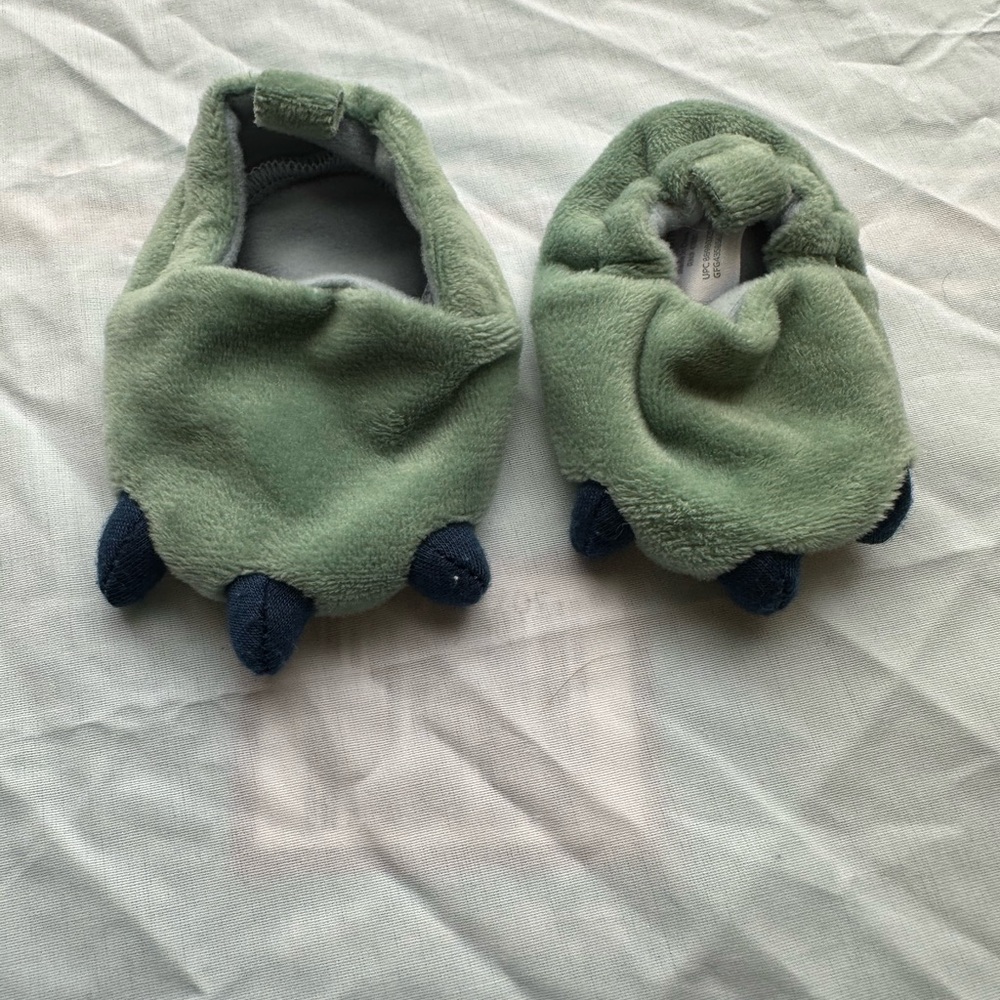 Green Dinosaur Claw Slippers for Baby